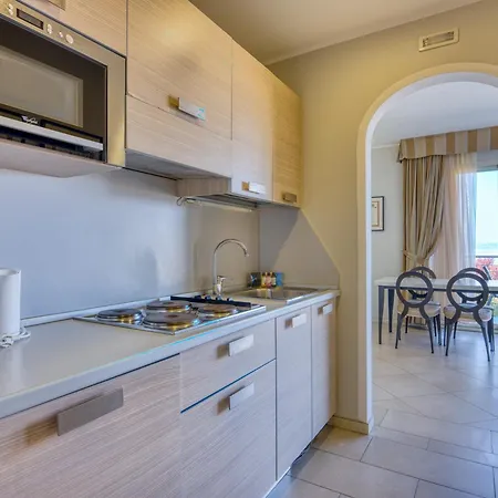 Hotel Parc Germano Suites&apartments 4*
